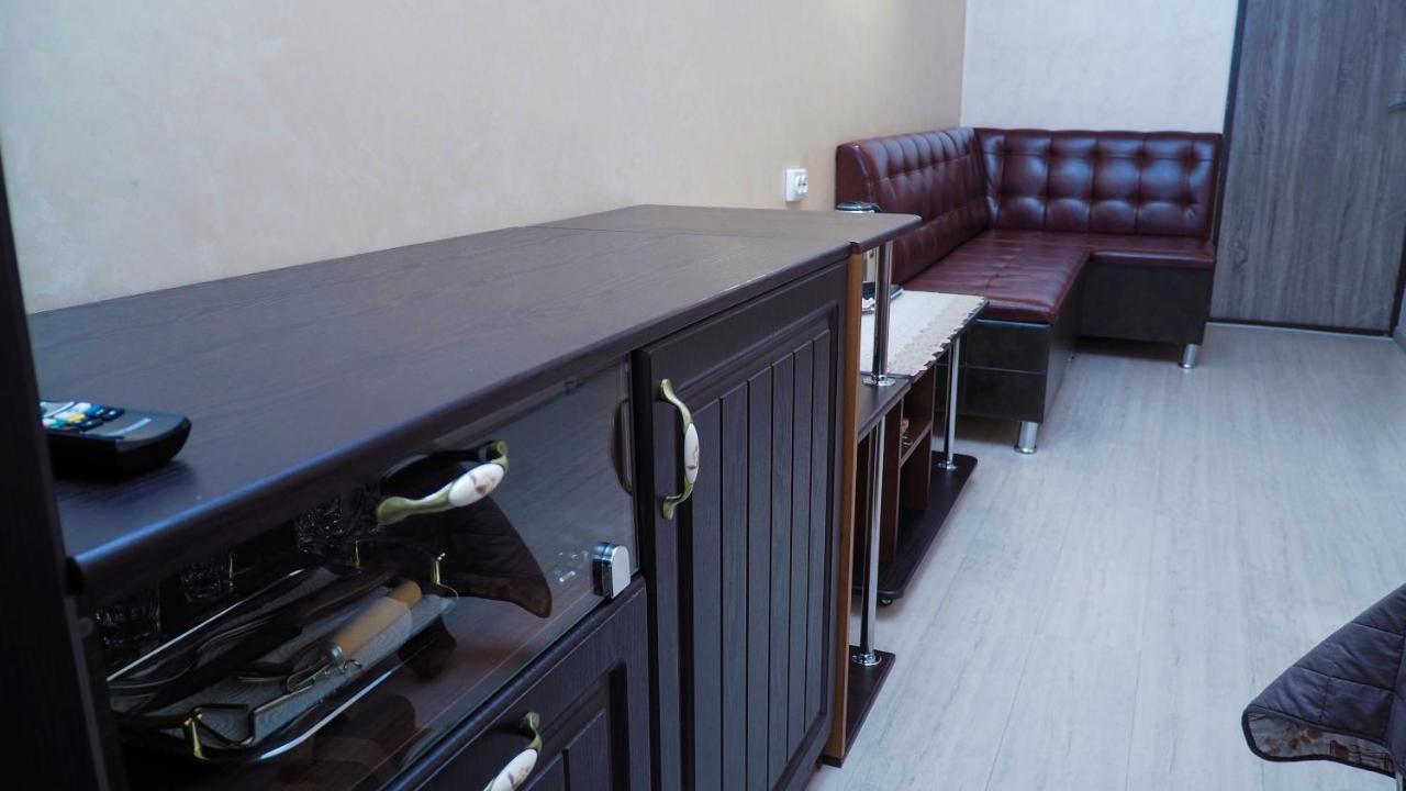 Hotel "Nizhyn" Ngoại thất bức ảnh
